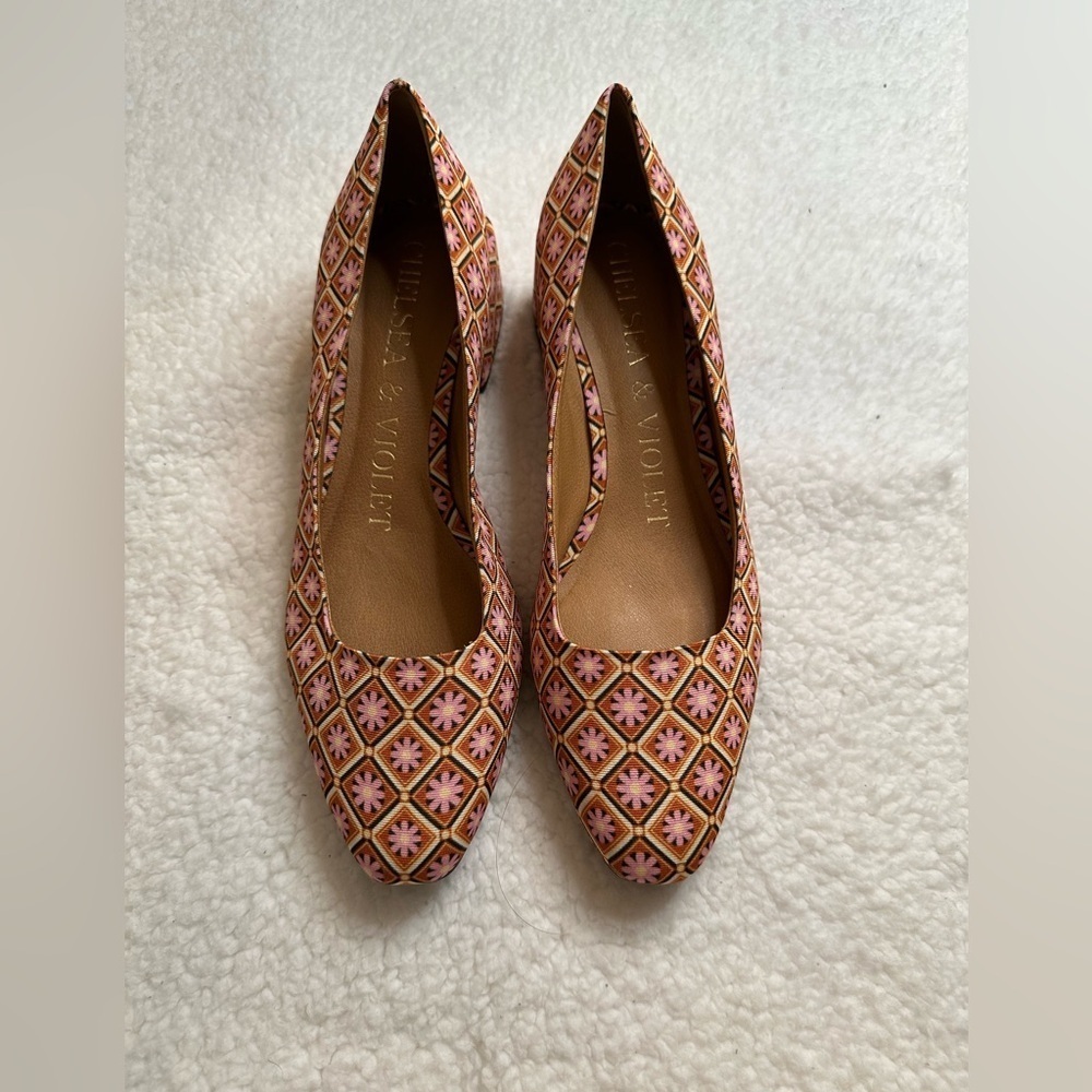 Chelsea & Violet Geometric Pattern Flats - Pink and Brown